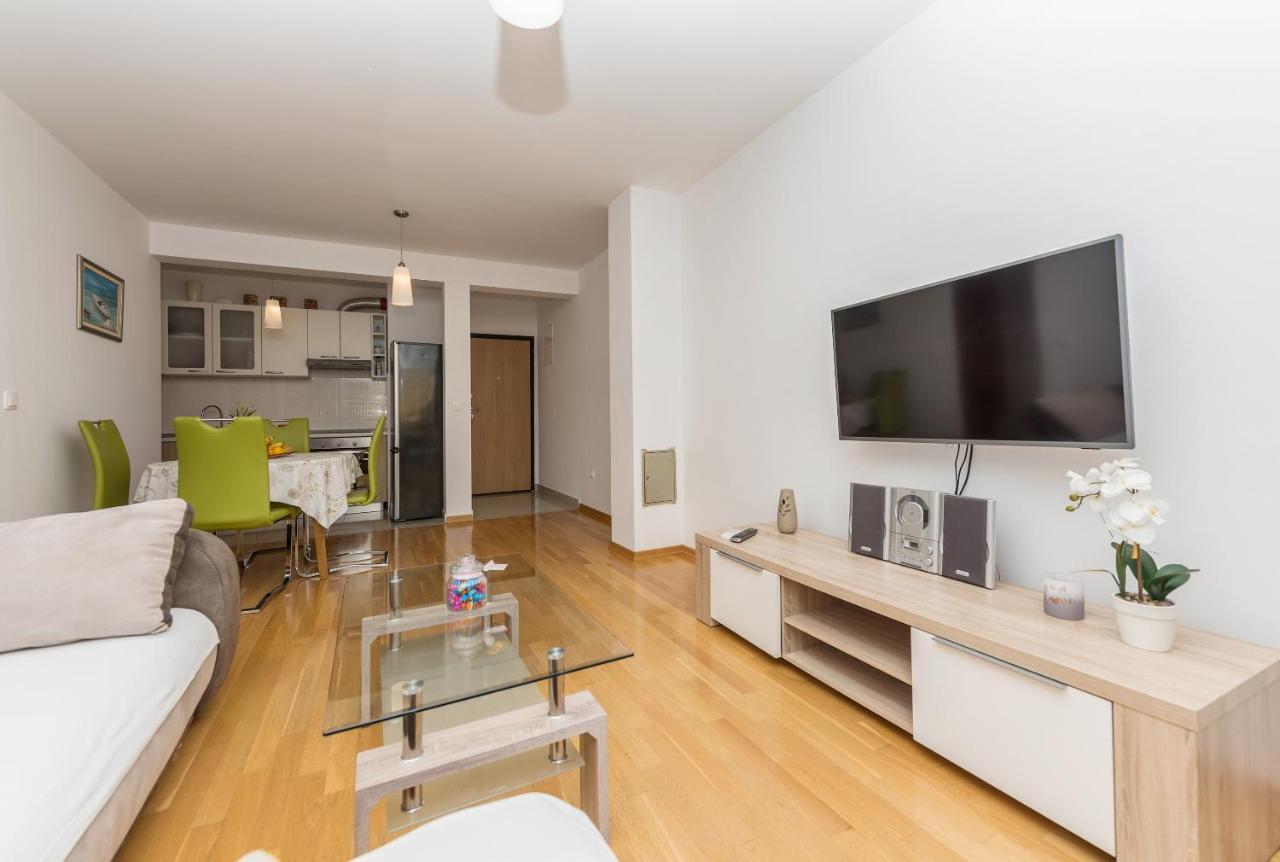 Neno Apartment มาคาร์สกา ภายนอก รูปภาพ